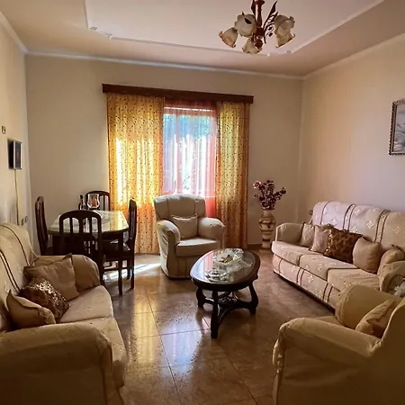 3 Bedroom Flat In