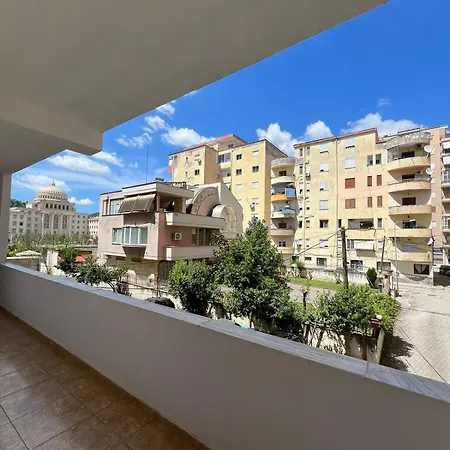 Guest house 3 Bedroom Flat In *
